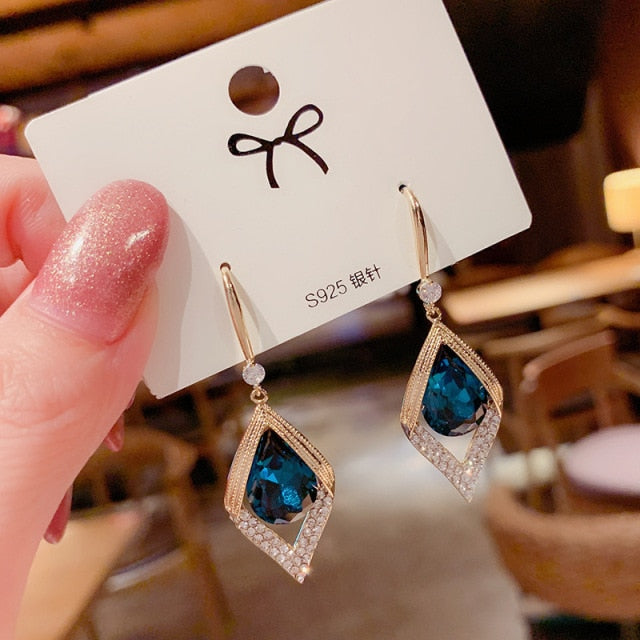 New Fashion Korean Oversized White Pearl Drop Earrings for Women.