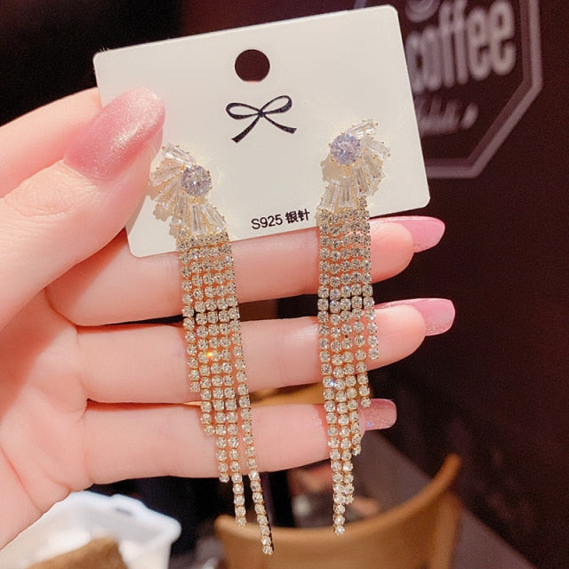 New Fashion Korean Oversized White Pearl Drop Earrings for Women.