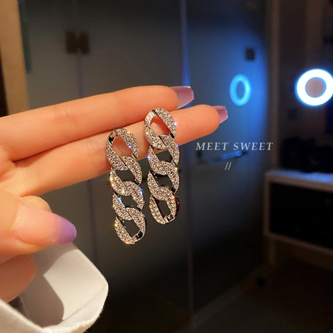New Fashion Korean Oversized White Pearl Drop Earrings for Women.
