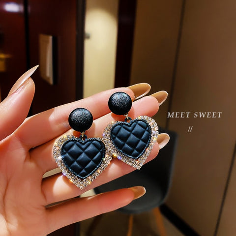 New Fashion Korean Oversized White Pearl Drop Earrings for Women.