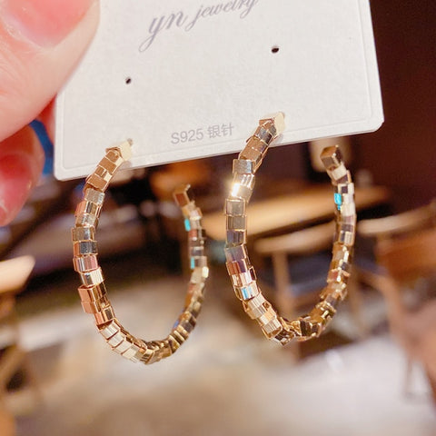 New Fashion Korean Oversized White Pearl Drop Earrings for Women.